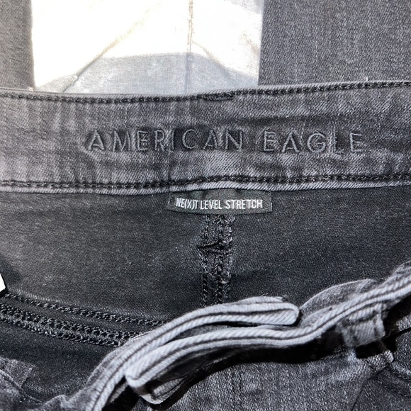 American Eagle Super Hi-Rise Jeggings - Picture 7 of 9
